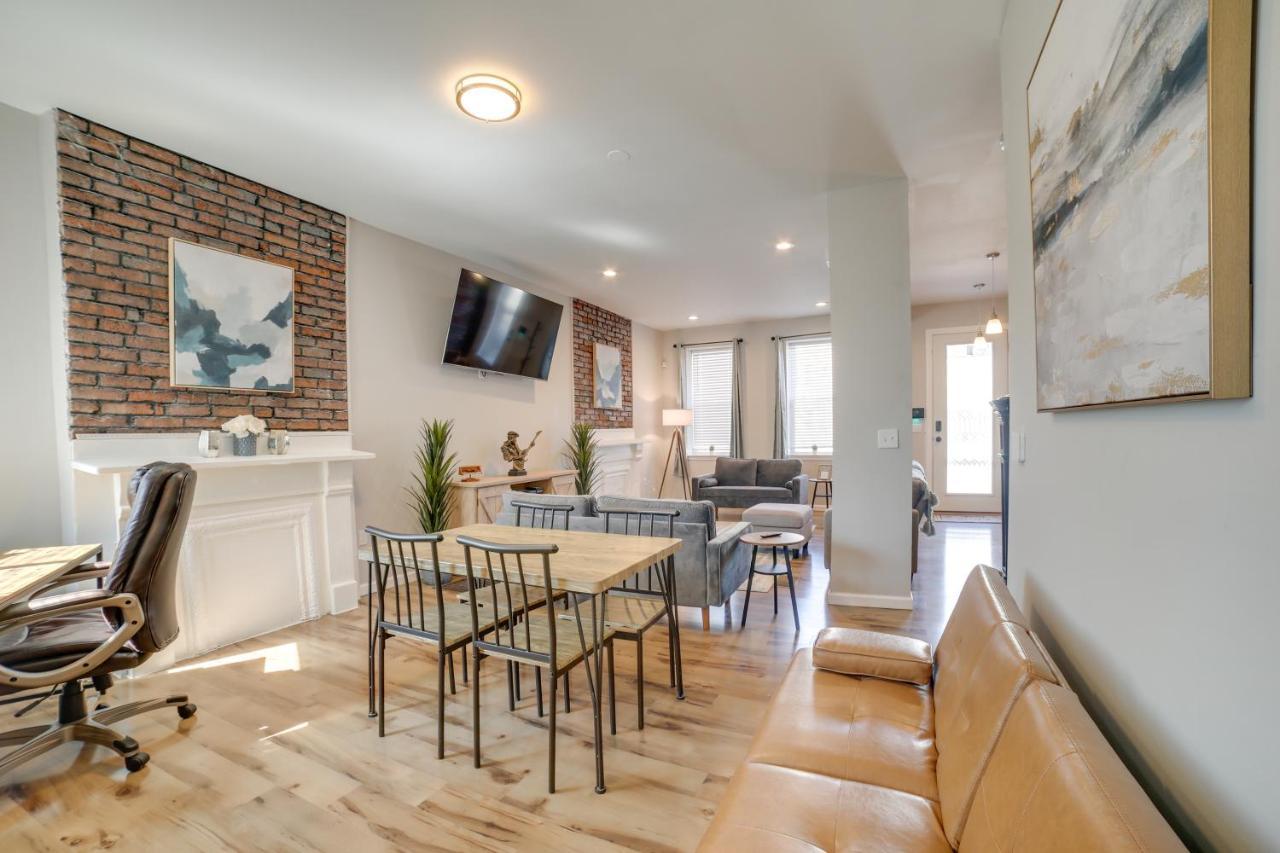 Townhome 1 Mi To Downtown Ferienhaus *
