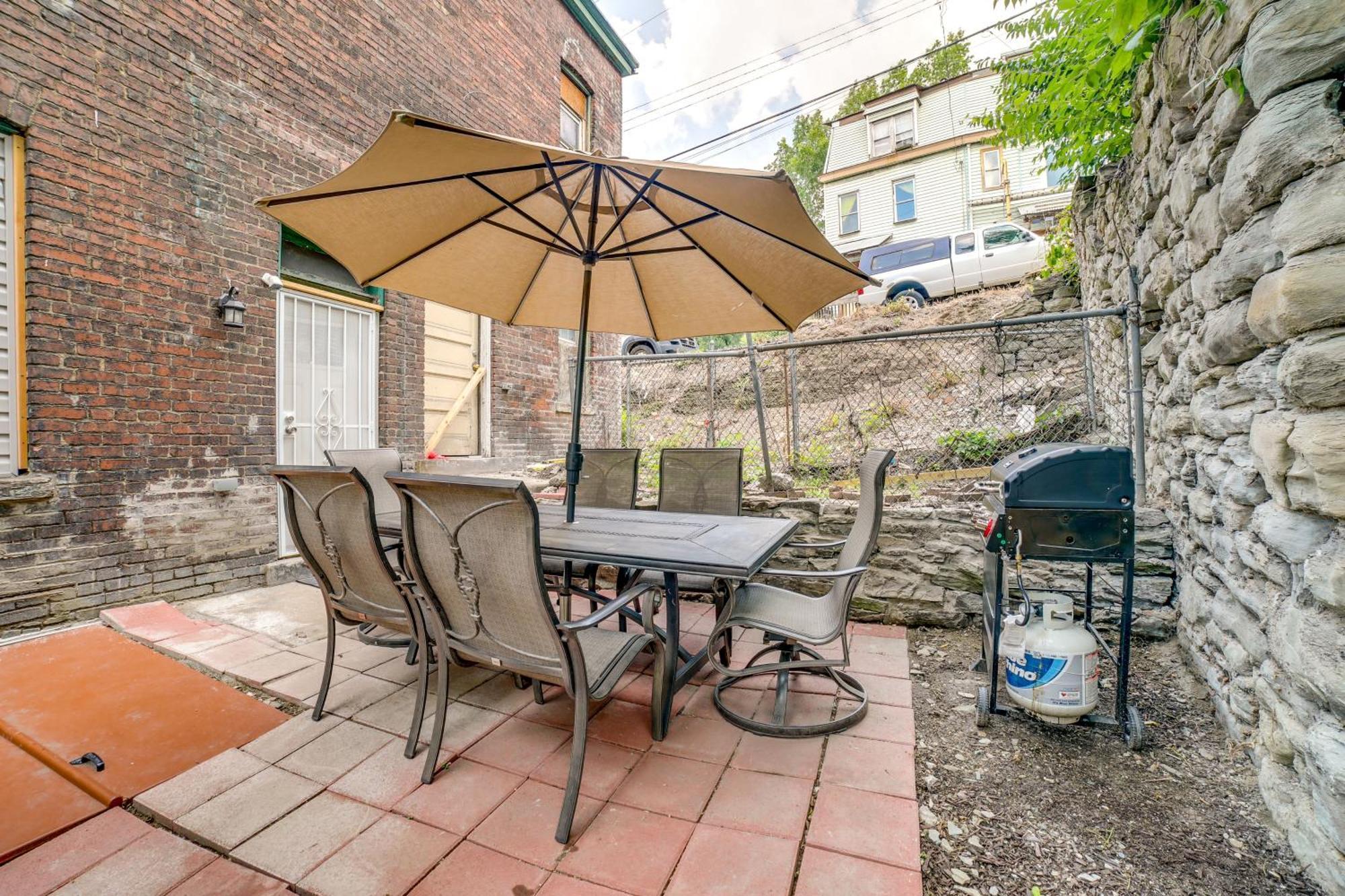 Ferienhaus Townhome 1 Mi To Downtown